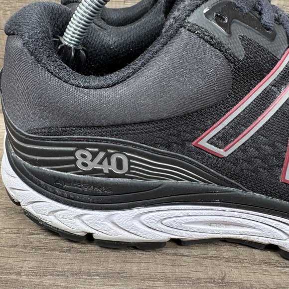 New Balance 840 v5 Black Mens US Size 9.5 Extra Wide M840BR5 Running Shoes - Picture 2 of 10